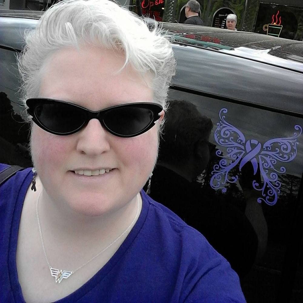 Meet your Posher, Hilary